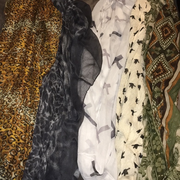 5 infinity scarves - Picture 1 of 2